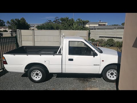 ISUZU KB200 Petrol 1999 model