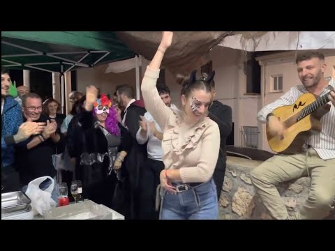 Popurrí de Rumbas En la Calle !!! Villanueva De Guadamejuz// CERRADO POR VACACIONES