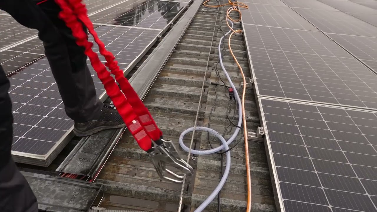 Vídeo: limpieza profesional de instalaciones industriales y grandes cubiertas