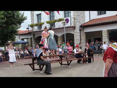 Mahaiganeko dantza eta omenaldia Mendexako jaietan