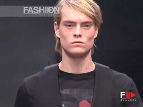 "Costume National" Autumn Winter 2004 2005 Milan 2 of 2 Menswear by FashionChannel