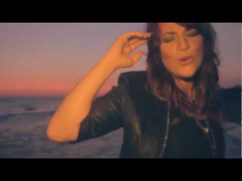ROBERTA BONANNO - Per Un Attimo 2011 ( video ufficiale )