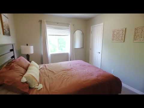 Gorgeous FULLY FURNISHED 3 Bed 2.25 Bath Home! property video