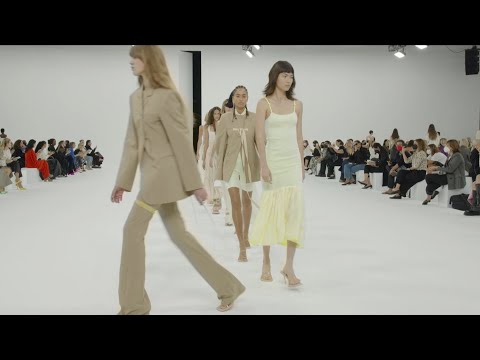 SPORTMAX Spring/Summer 2022 Runway | Milan Fashion Week | VRAI Magazine