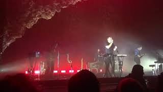 Grizzly Bear - Three Rings (live at the Olympia 10-16-2017)