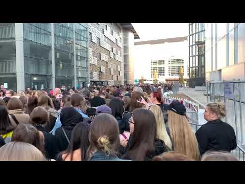 Der Einlass zum BTS Konzert Berlin 2018