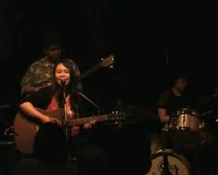 Mia Palencia - Sayang (live)