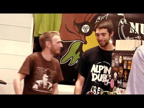 TEMPLE DUB #5 - DUB MANIAC ▶ Sak-Dub-I "Warrior Steppa Style (Part 1)" [Steppas Records] ⑤