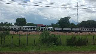 preview picture of video 'The train in Cambodia at Kompong Chhnang Province'