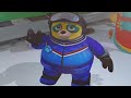 Special Agent Oso The Living Holiday Lights Vapeur Carries The Christmas Tree Into The Cargo Car