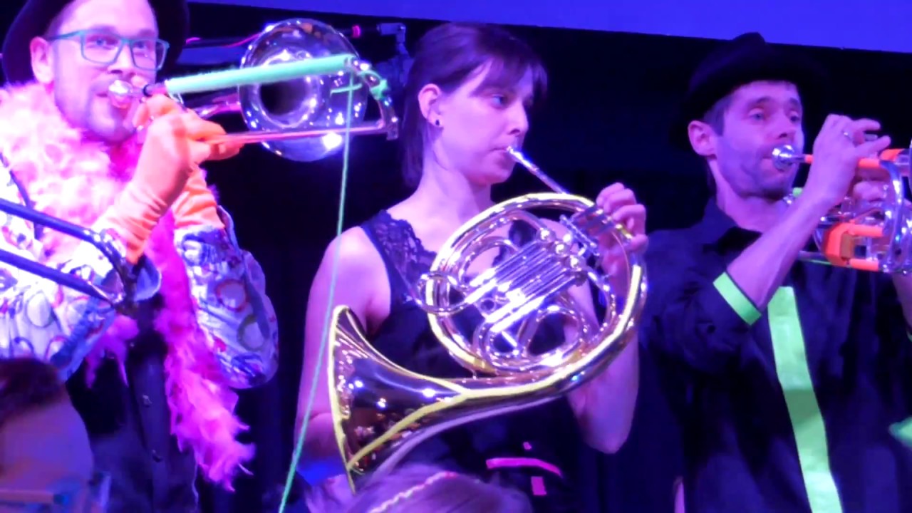 Goopalooga (@mo.xx 2017)