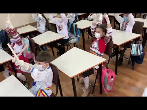 Roxana Nacu - Muzică și mișcare (Alunelul 2)