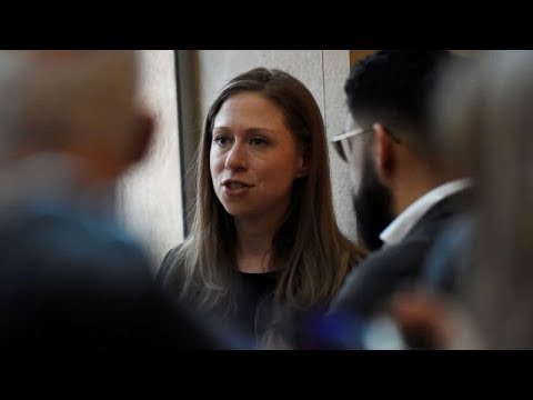 download lagu mp3 mp4 Chelsea Clinton New Zealand, download lagu Chelsea Clinton New Zealand gratis, unduh video klip Chelsea Clinton New Zealand