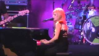 Stop Standing There - Avril Lavigne live in Belo Horizonte