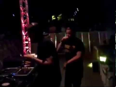 Mungo's Hifi ls Charlie P live @ Reggaebus 2015 Part 2