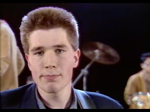 sticks and stones girl video thumbnail