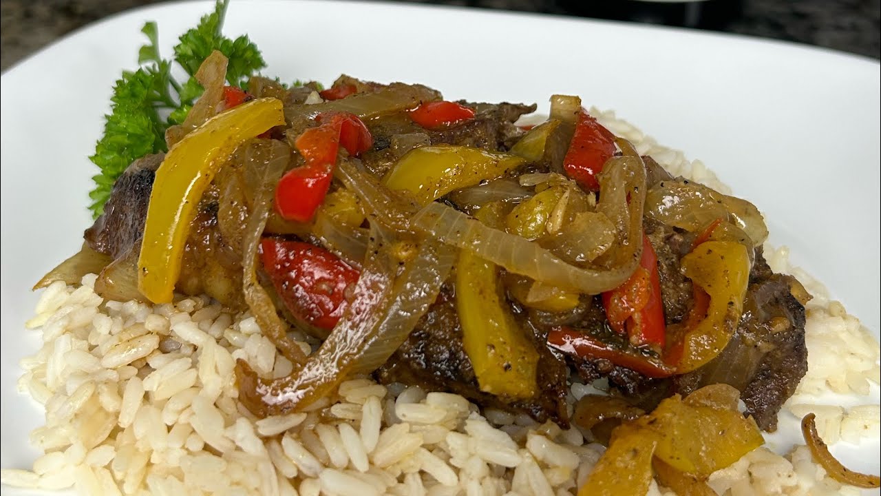 Pepper Steak Beef Roast. 🤤 A true comfort meal #LessGuessingMoreCooking #LetsMakeItChefMade