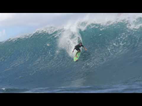 Surfing Hawaii Huge Banzai Pipeline 2008 Part 2 of 2