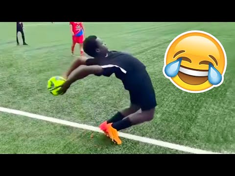FUNNIEST FOOTBALL FAILS & SKILLS 2025