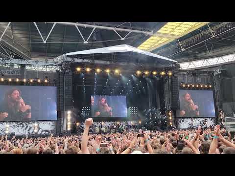 Opening #taylorhawkins #tribute 9/3/22 #foofighters Wembley, Countdown, Dave Grohl, London