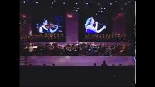 MARIA RITA: &quot;Mainha Me Ensinou&quot;. Concertos Comunitários de Natal. POA. 14/12/14.