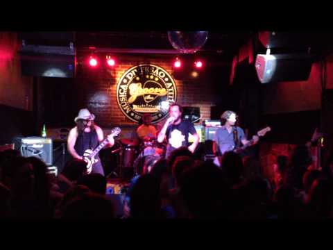 Os Mizeravão - Uni Duni Tê + Paranoid (ao vivo no Groove Bar)