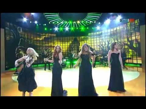 Celtic Woman - Níl Sé'n Lá 2011