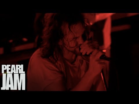 "Blood" - Immagine In Cornice - Live In Verona, Italy - Pearl Jam