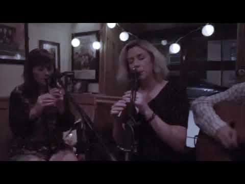 Three Nights at O'Sullivan's Courthouse Pub - Dingle, Ireland