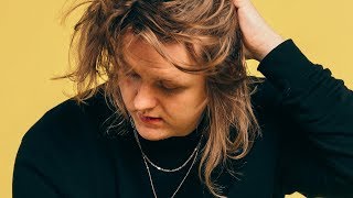 Lewis Capaldi - Fade (Live) - dscvr ARTISTS TO WATCH 2018