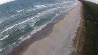 preview picture of video 'Strand an der Tromper Wiek auf Rügen von oben'