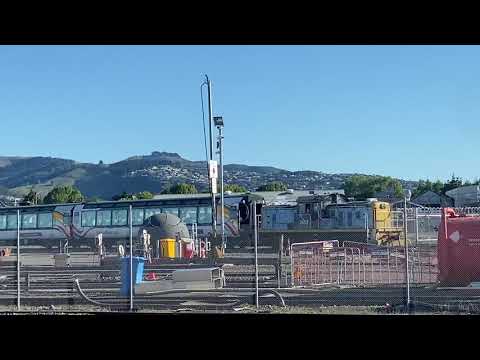 DSC 2652 keeping busy pt 2