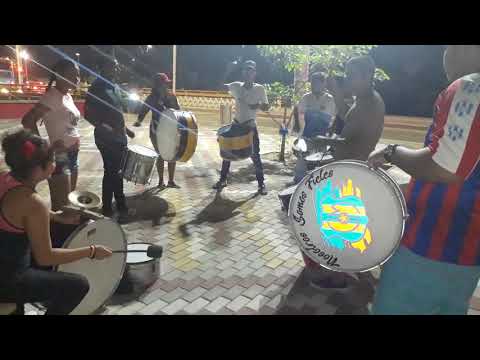 "LA FIESTA EMPIEZA POR NOSOTROS...!" Barra: Garra Samaria Norte &bull; Club: Unión Magdalena