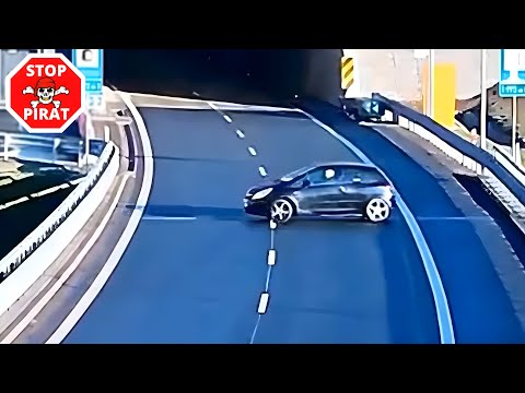Wyjątkowo bezmyślne zawracanie na drodze ekspresowej S1. STOP PIRAT