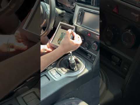 Install a Billetworkz Rainbow Sparkle Shift Knob