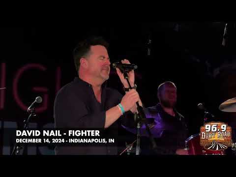 David Nail sings "Fighter" in Indianapolis on December 14, 2024