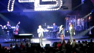 Bandstand Boogie, Barry Manilow at the Chicago Theater