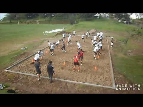 Pretemporada de futbol en arena