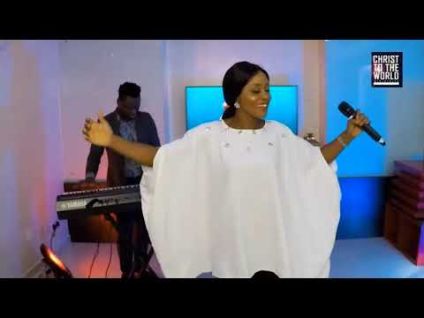 GLOWRIE MINISTERS EXCESS LOVE by Mercy Chinwo