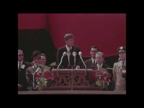 John F. Kennedy "Ich bin ein Berliner" (1963) [Original color film]