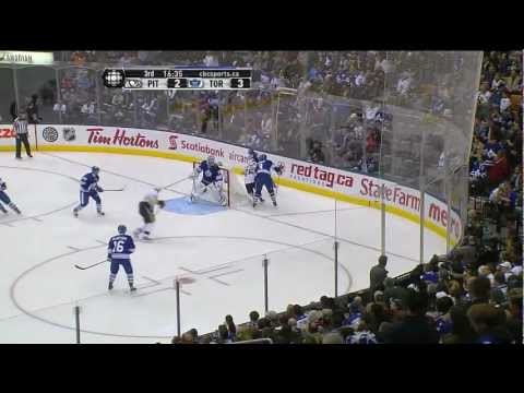 MacArthur Goal - Pens 2 vs Leafs 3 - Oct 29th 2011 (HD)