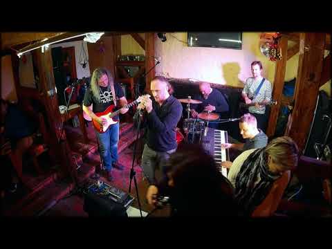 In Out True - IOT (In Out True), music club Čarodějky