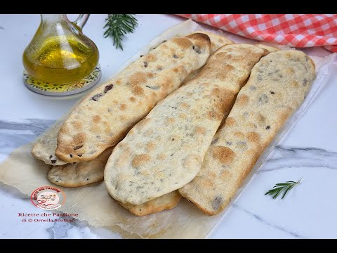 Lingue di suocera veloci senza lievitazione e scrocchiarelle - Ricette che Passione