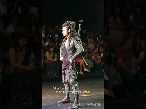 Vidyut Jamwal 😎 Martial Arts 😲 Sword Performance ⚔️ Aishwarya & Salman 😏 Shocked Reaction New Viral