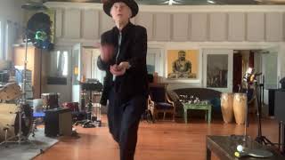 Stay home and juggle 2 | Nenad Bach | Coronavirus