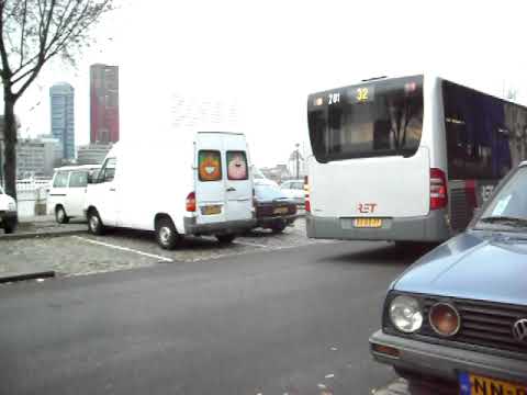 RET BUS 32 VERTREKT VAN SLEEPHELLINGSTRAAT