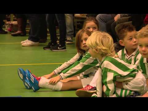 Recordaantal deelnemers jeugdkerstzaalvoetbaltoernooi