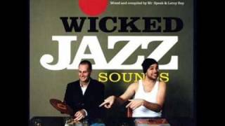 Leroy Hutson - I Think I'm Falling In Love