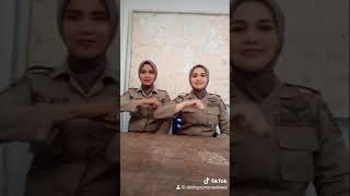 Download lagu Tik tok Satpol PP cantik VIRAL mp3
