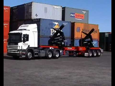 Hammar Container SideLoader in operation